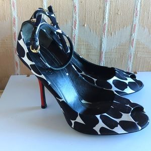 Gently Worn Gucci Nero Blanco Satin Red Heel Open Toe Heels Womens  Sz 6.5